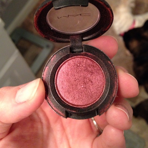 MAC eyeshadow and shoe bundle *****
