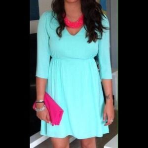 Francesca's mint-colored chiffon dress