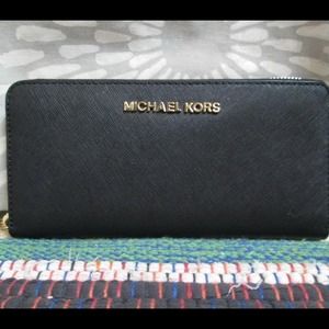 Michael Kors, Jet Set Saffiano Continental Wallet