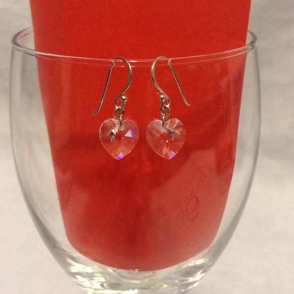 πHost Pickπ Crystal heart earrings - Picture 2 of 3