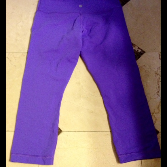 ✨RESERVED FOR @bmballan Lulu lemon yoga pants