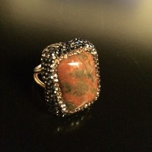 Exquisite glam cocktail ring
