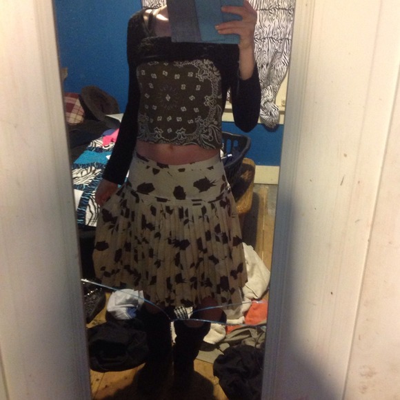 100% Silk Vintage Skirt - Picture 4 of 4