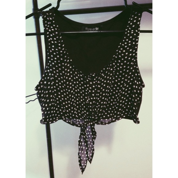 💚SOLD💚 polka dot crop top with tie front