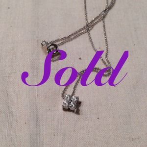 ❌SOLD❌Cubic zirconia necklace in a blue box