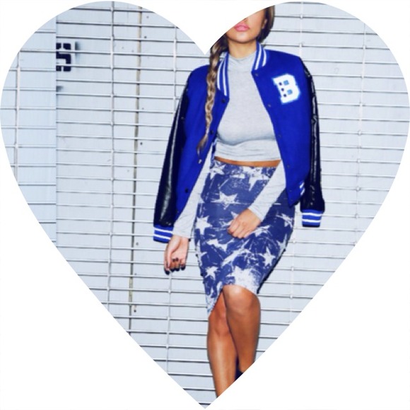 Dresses & Skirts - ⚡️SUPER SALE⚡️Gorgeous Star Pencil Skirt