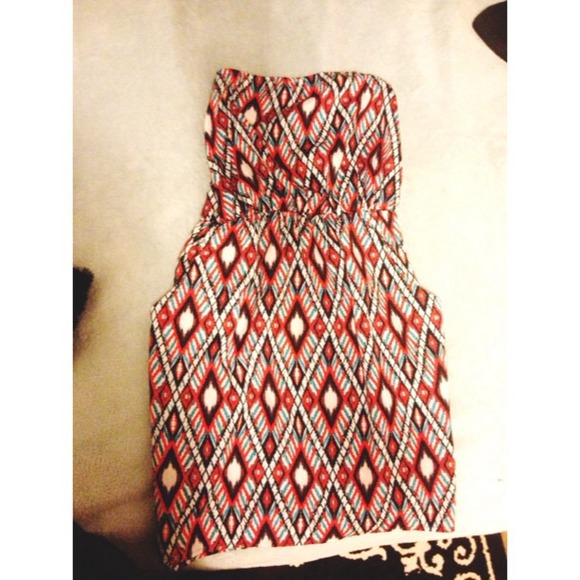 Strapless dress💃