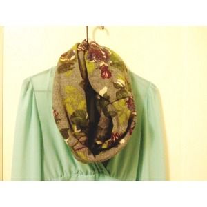 🌷🌼Patterned scarf🌻🌸