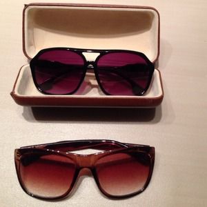 2 pairs of sunglasses
