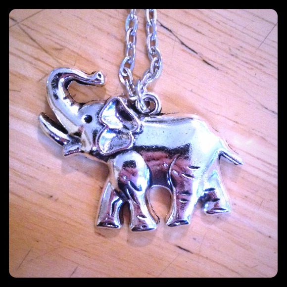 Retro Elephant Necklace