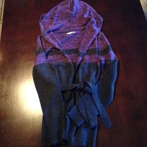 Pretty belted cardigan