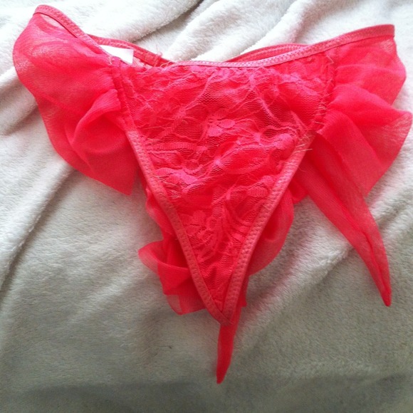 Fredrick's set - Picture 2 of 4