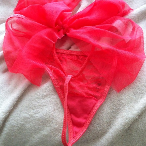 Fredrick's set - Picture 3 of 4