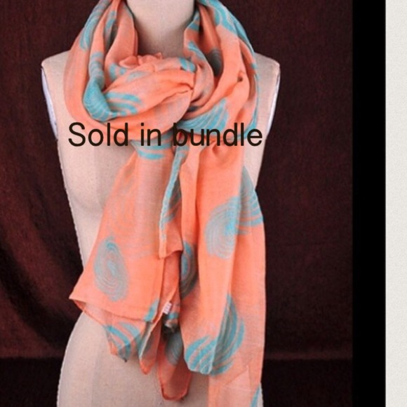 Accessories - Light weight scarf and vibrant colors