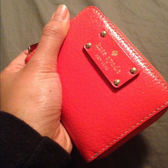 Sold in bundle 🚫✅💯% Kate Spade wallet ♠️♣️ - Picture 3 of 3