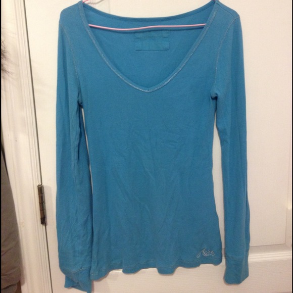 Blue long-sleeved thermal