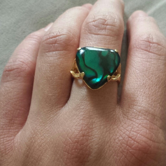 18k gold ring