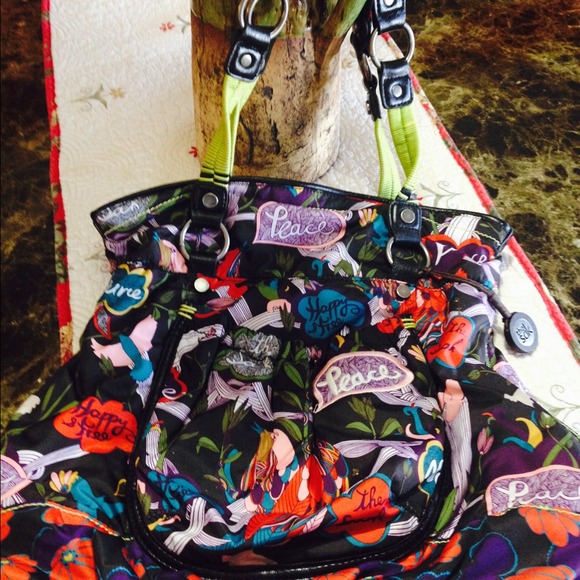 TRADED W/ @ Shainamae94