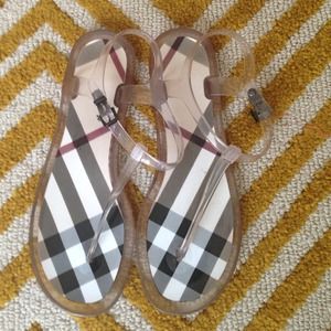 Burberry flats