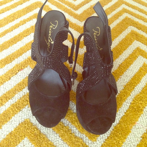 Privilege heeless black peep toe