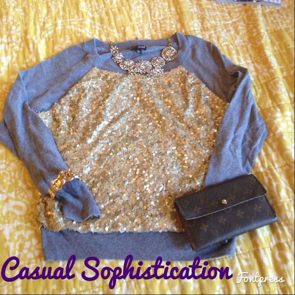 💢SOLD💢Sequin Pullover!!!