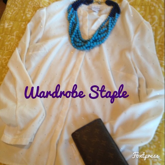 💢Sold locally!💢Sparkly Blouse