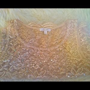 ❌❌SOLD❌❌Lace crop tank 💜