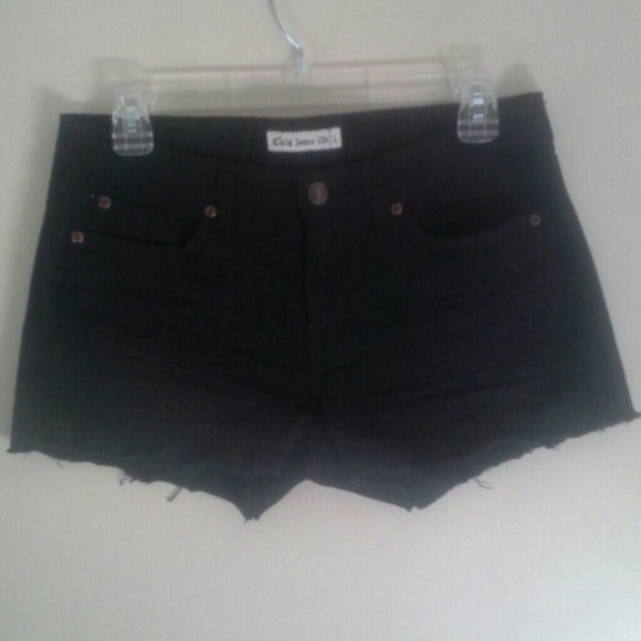 Mid rise black shorts