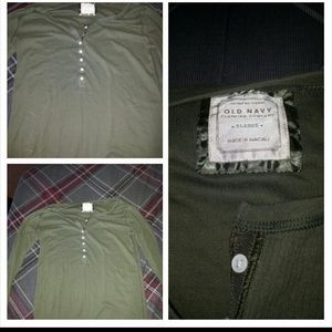 Hunter green long sleeve tee