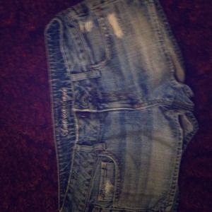 American Eagle Outfitter short shorts,