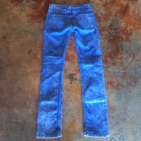 The Slim Slack | American Apparel Acid Wash Jeans - Picture 3 of 3