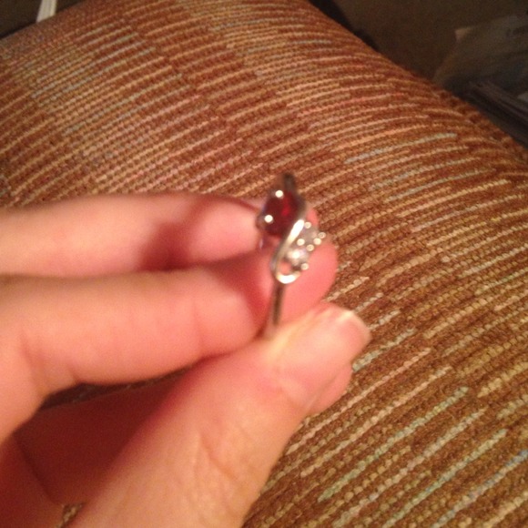 Ring - Picture 2 of 4