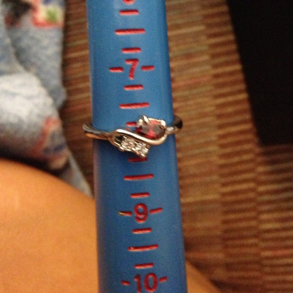 Ring - Picture 4 of 4