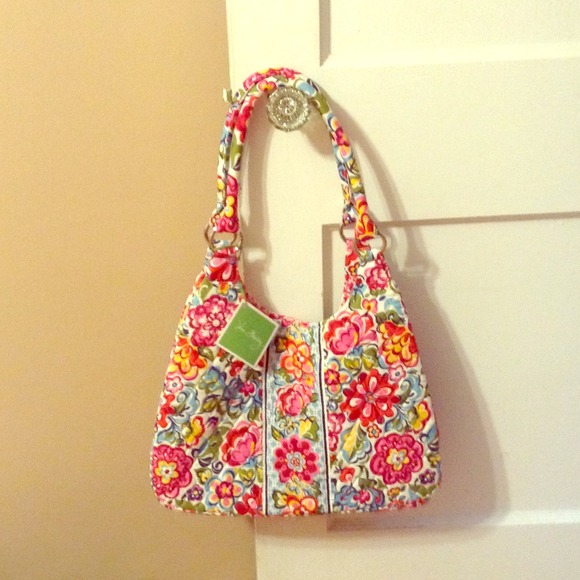 REDUCED ✂️🎉✅❌Hope Garden Vera Bradley Handbag