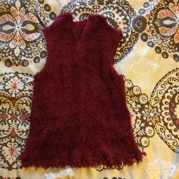 Red Sleeveless Sweater