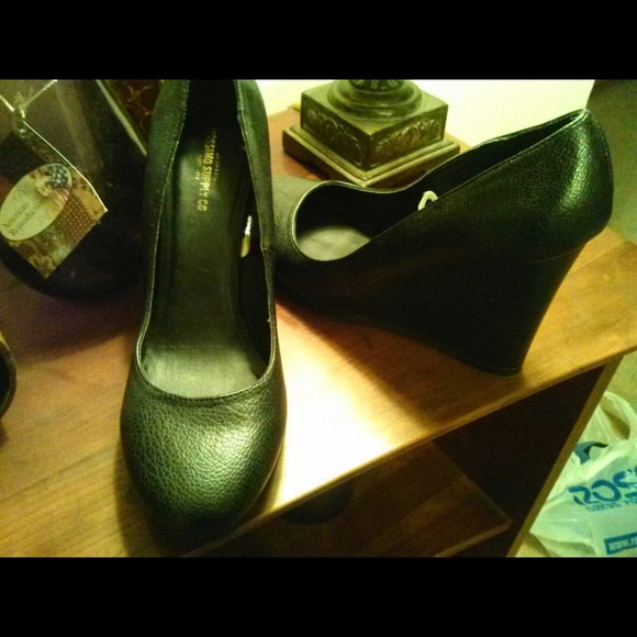 Black wedges size 11 $$Reduced$$