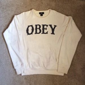 Obey crewneck with pockets