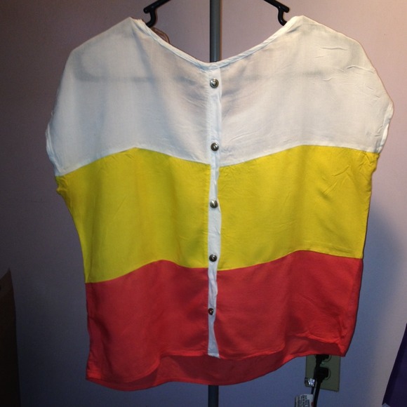 Color Block Top - Picture 2 of 2