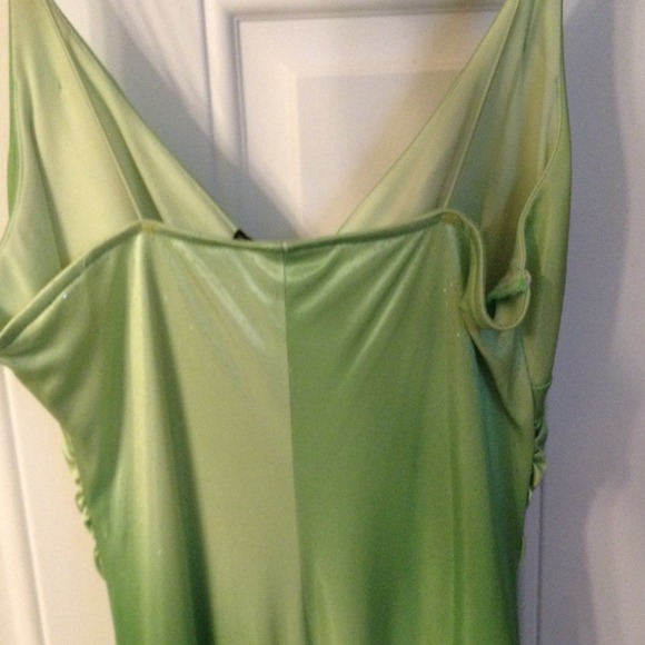 Bright green prom dress - Picture 2 of 4