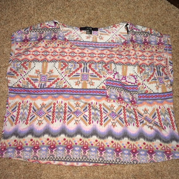 ❌SOLD on vinted❌ Tribal print crop top