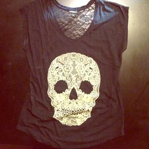 Skull shirt