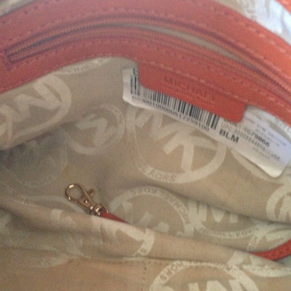 Hand bag - Picture 2 of 2