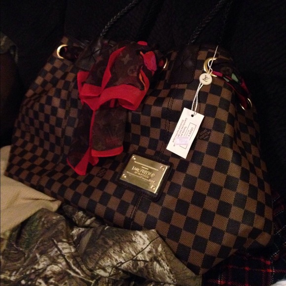 Handbag