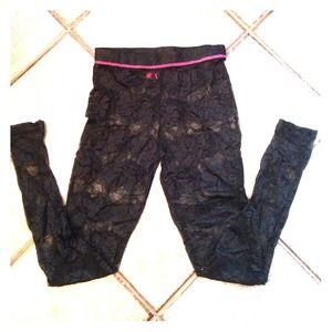 Betsy Johnson lace leggings
