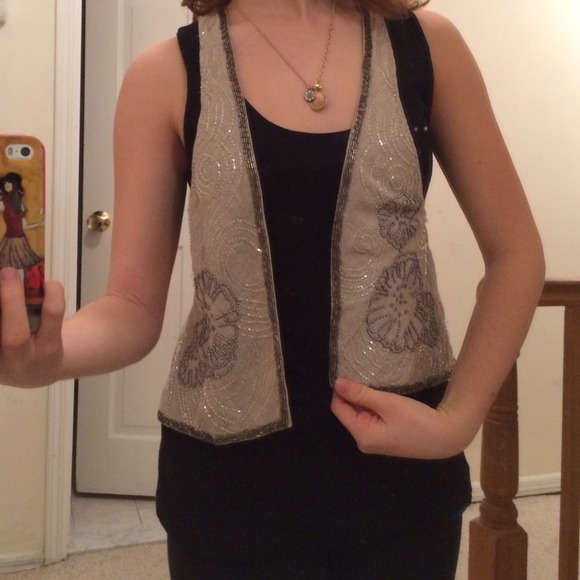 Top - Picture 2 of 3