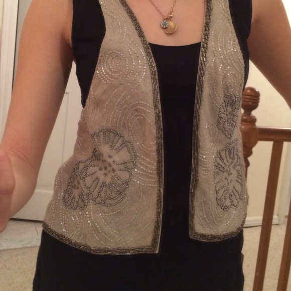 Top - Picture 3 of 3