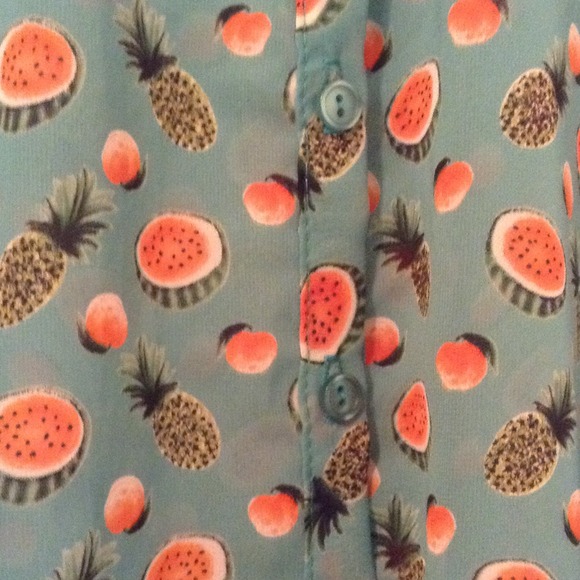 Teal tank - Picture 2 of 2