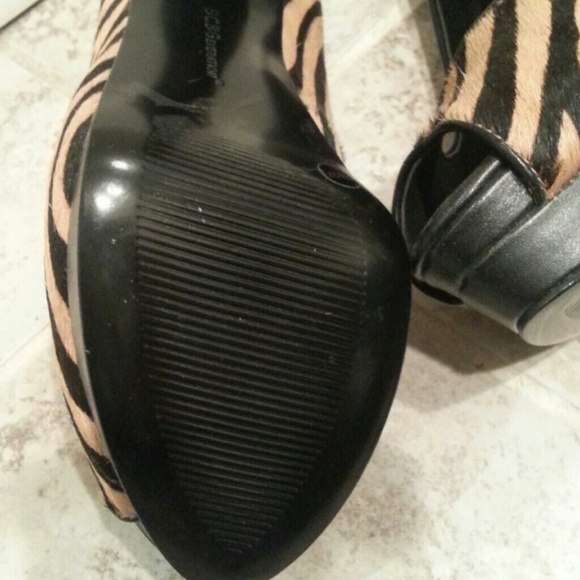 BCBGeneration platform pumps - Picture 2 of 4