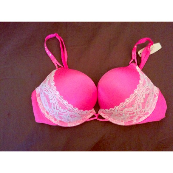 ✨SOLD✨ Victoria's Secret bombshell push up bra