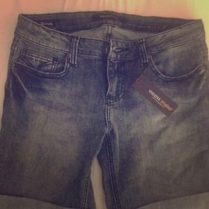 Size 2-4 bermuda short dark wash